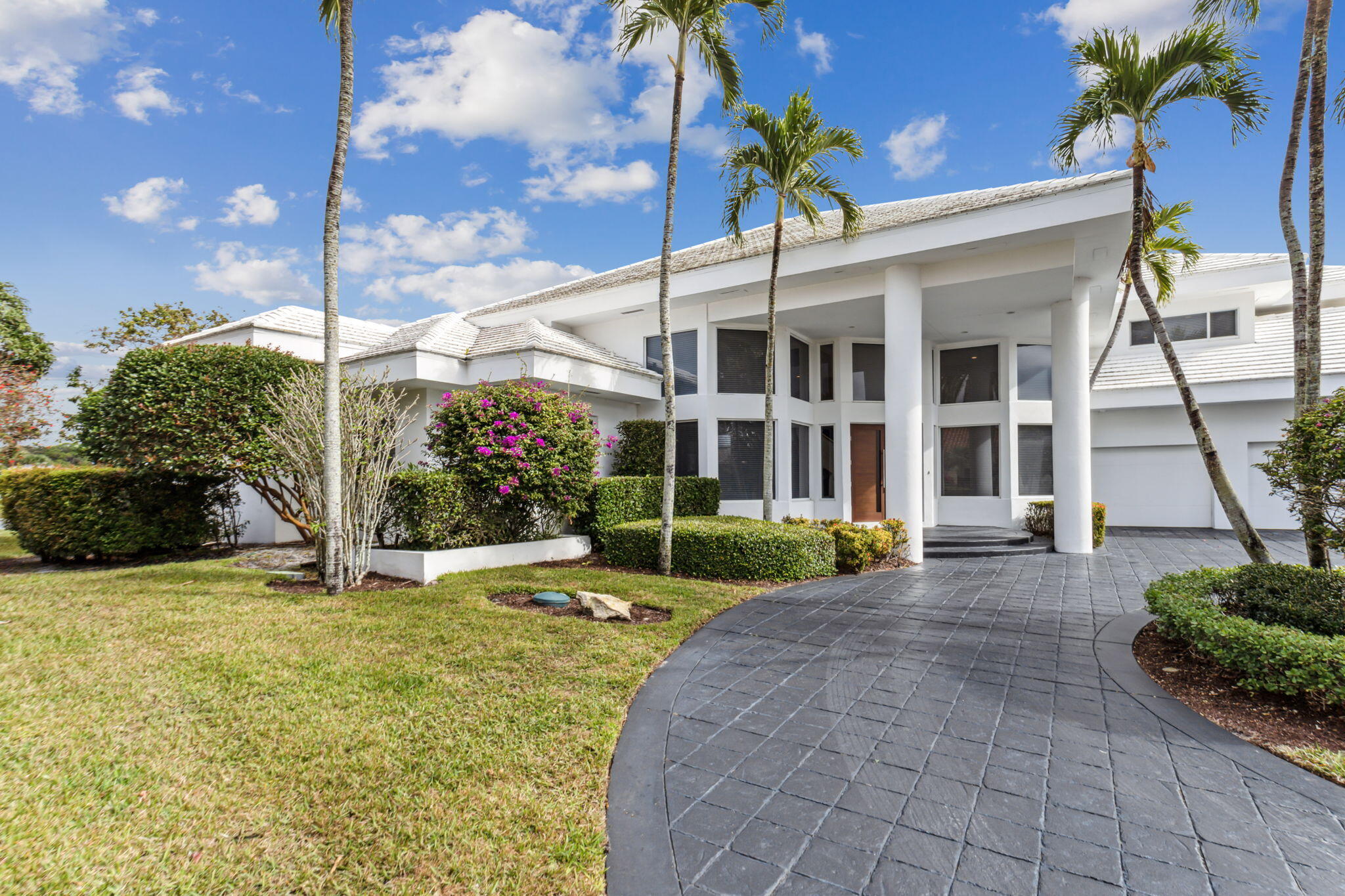 WOODFIELD HUNT CLUB - Residential