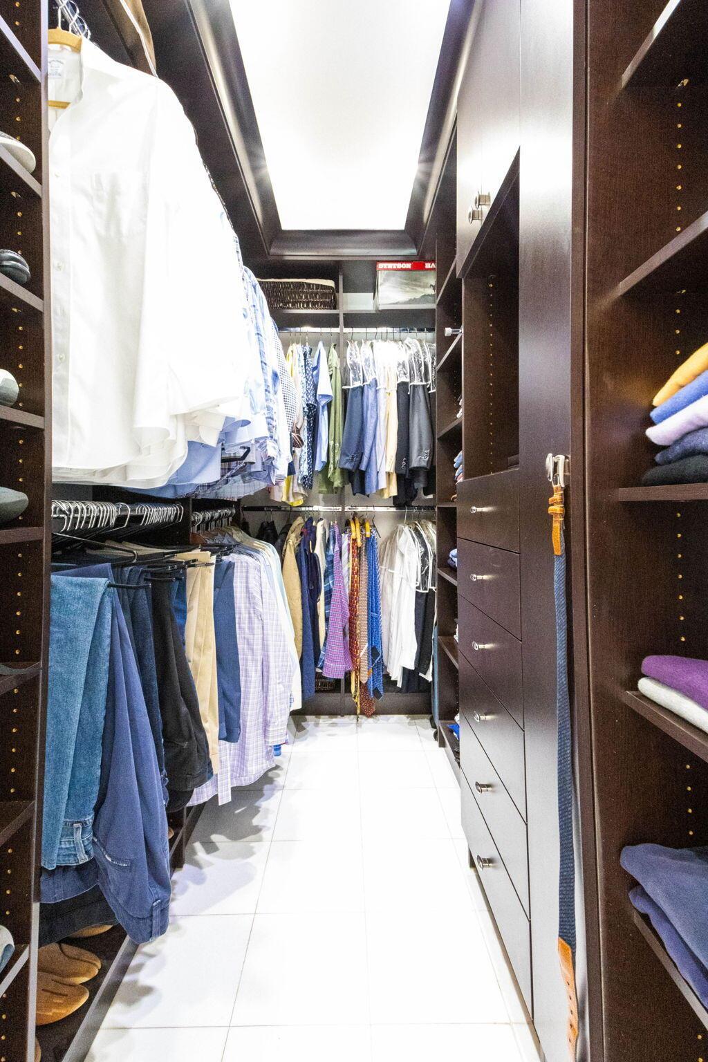 WOODFIELD HUNT CLUB - Residential