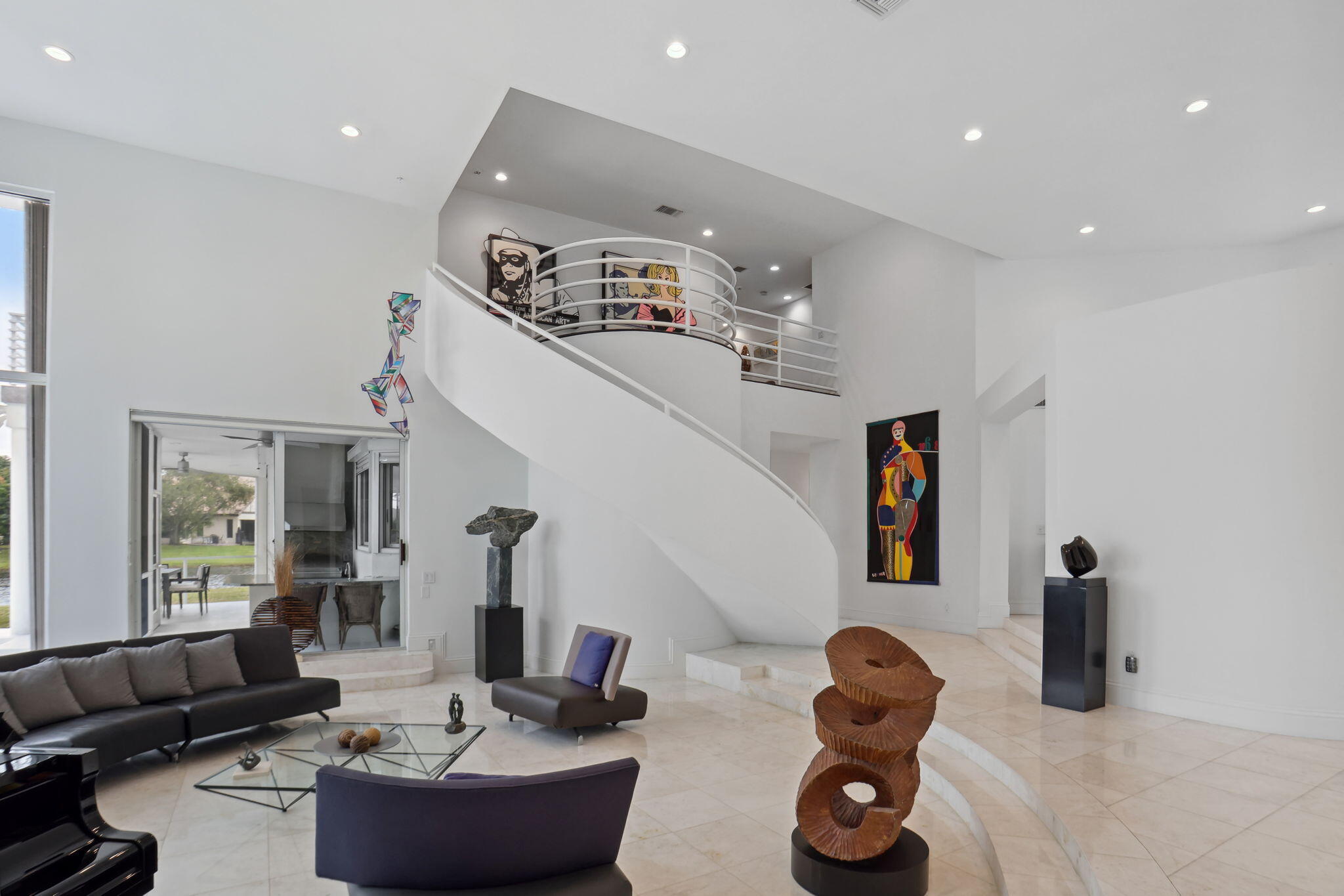 WOODFIELD HUNT CLUB - Residential