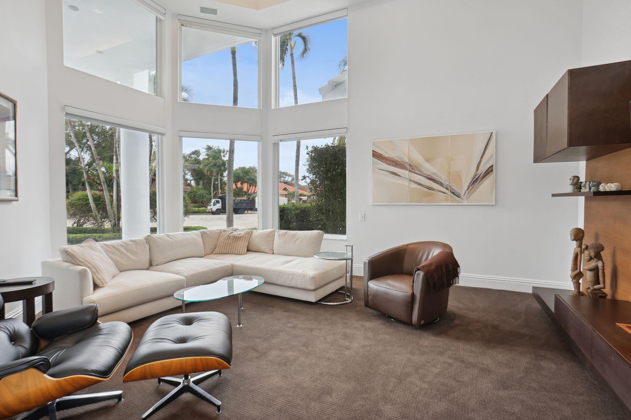 WOODFIELD HUNT CLUB - Residential