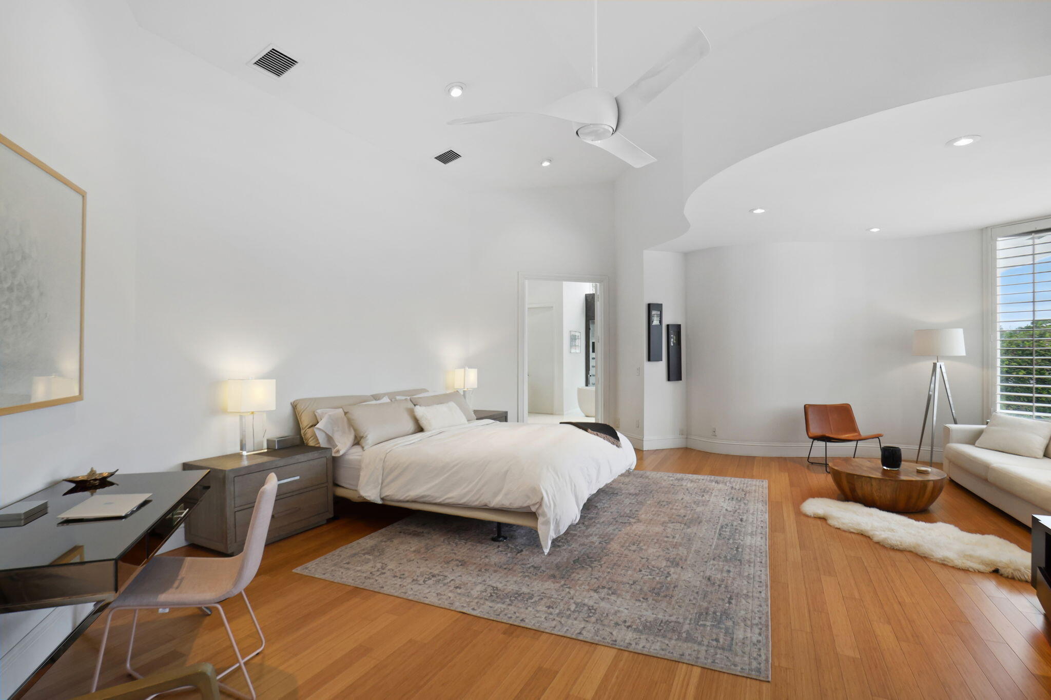 WOODFIELD HUNT CLUB - Residential