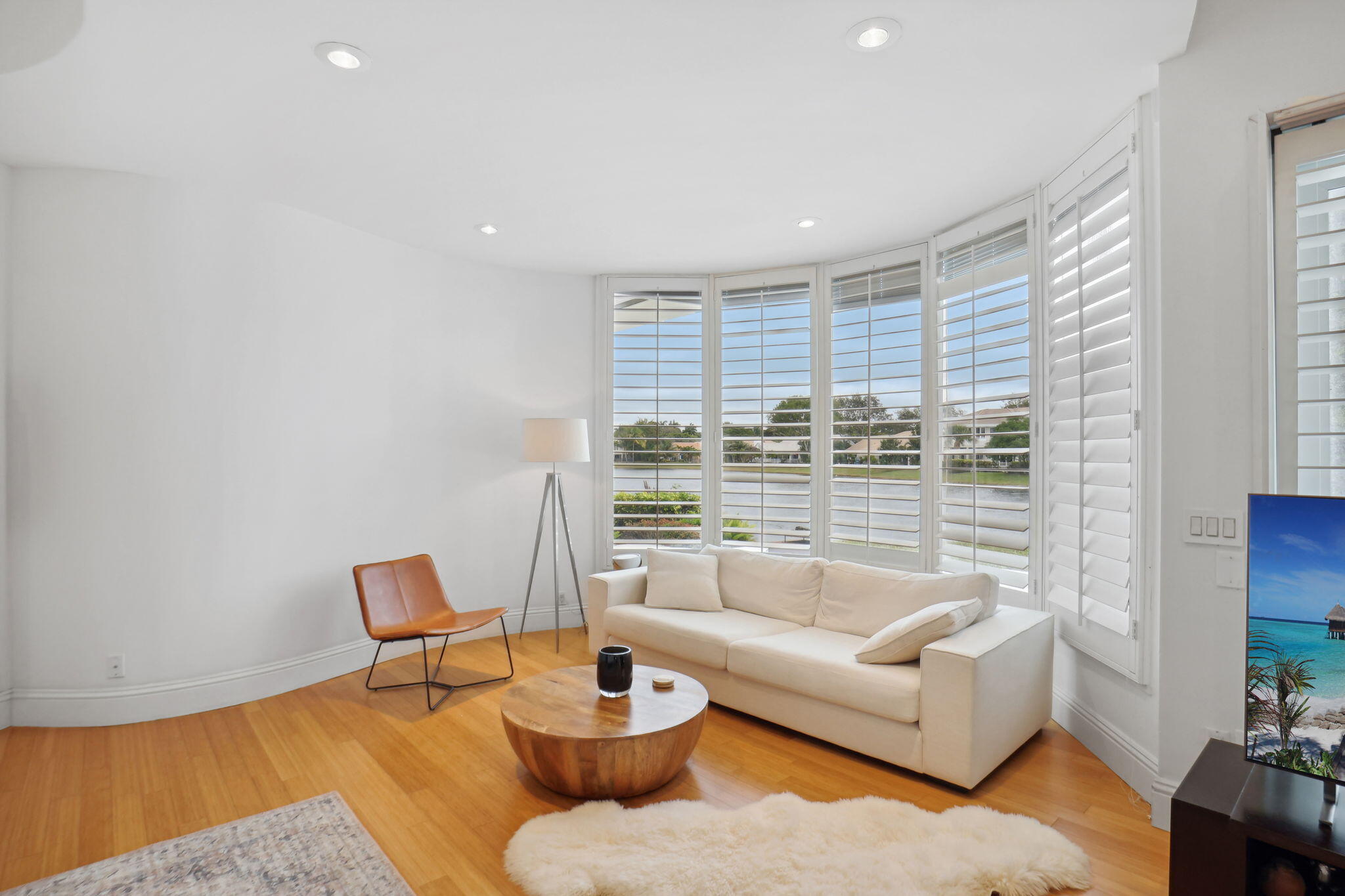 WOODFIELD HUNT CLUB - Residential