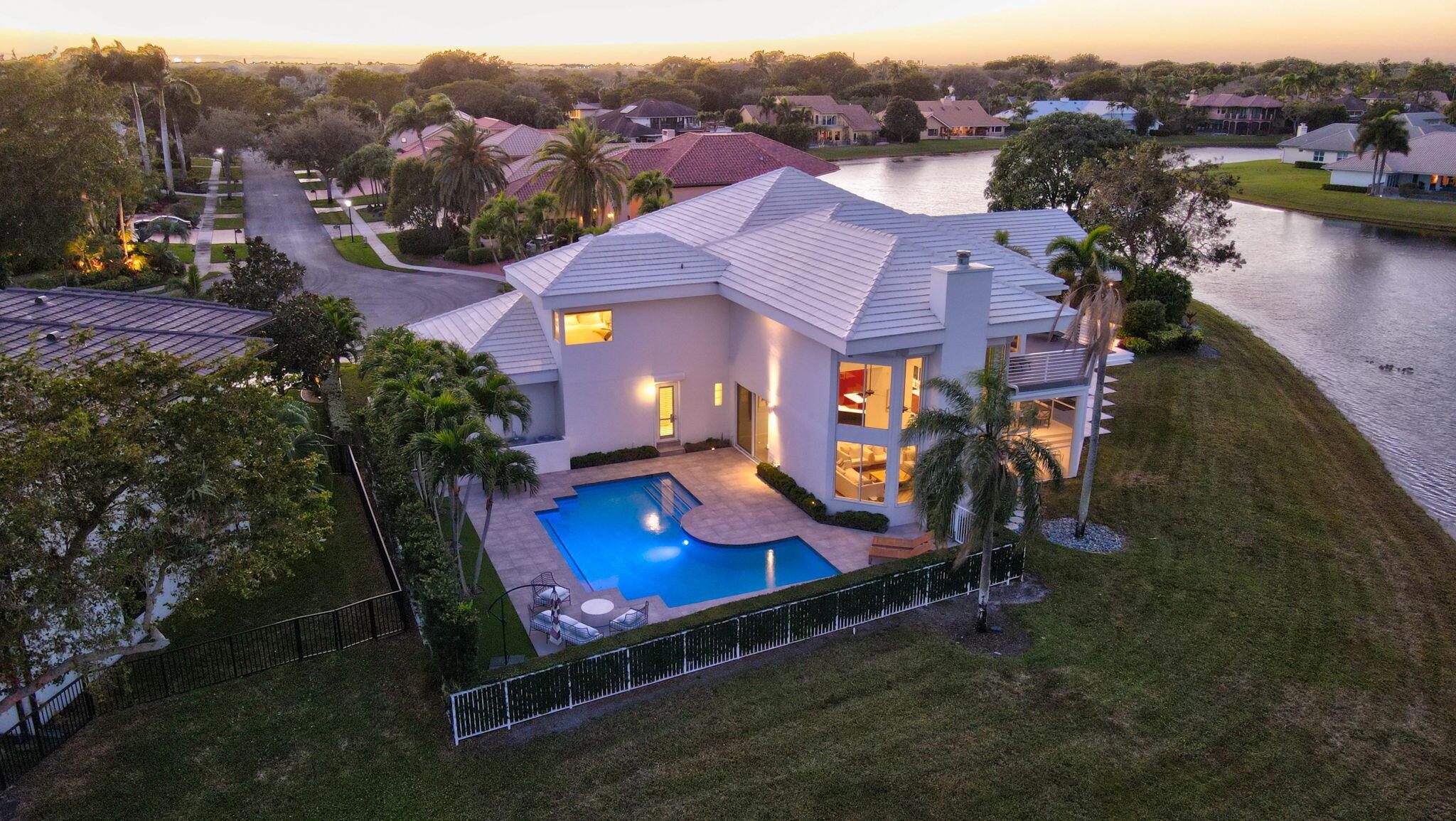 WOODFIELD HUNT CLUB - Residential