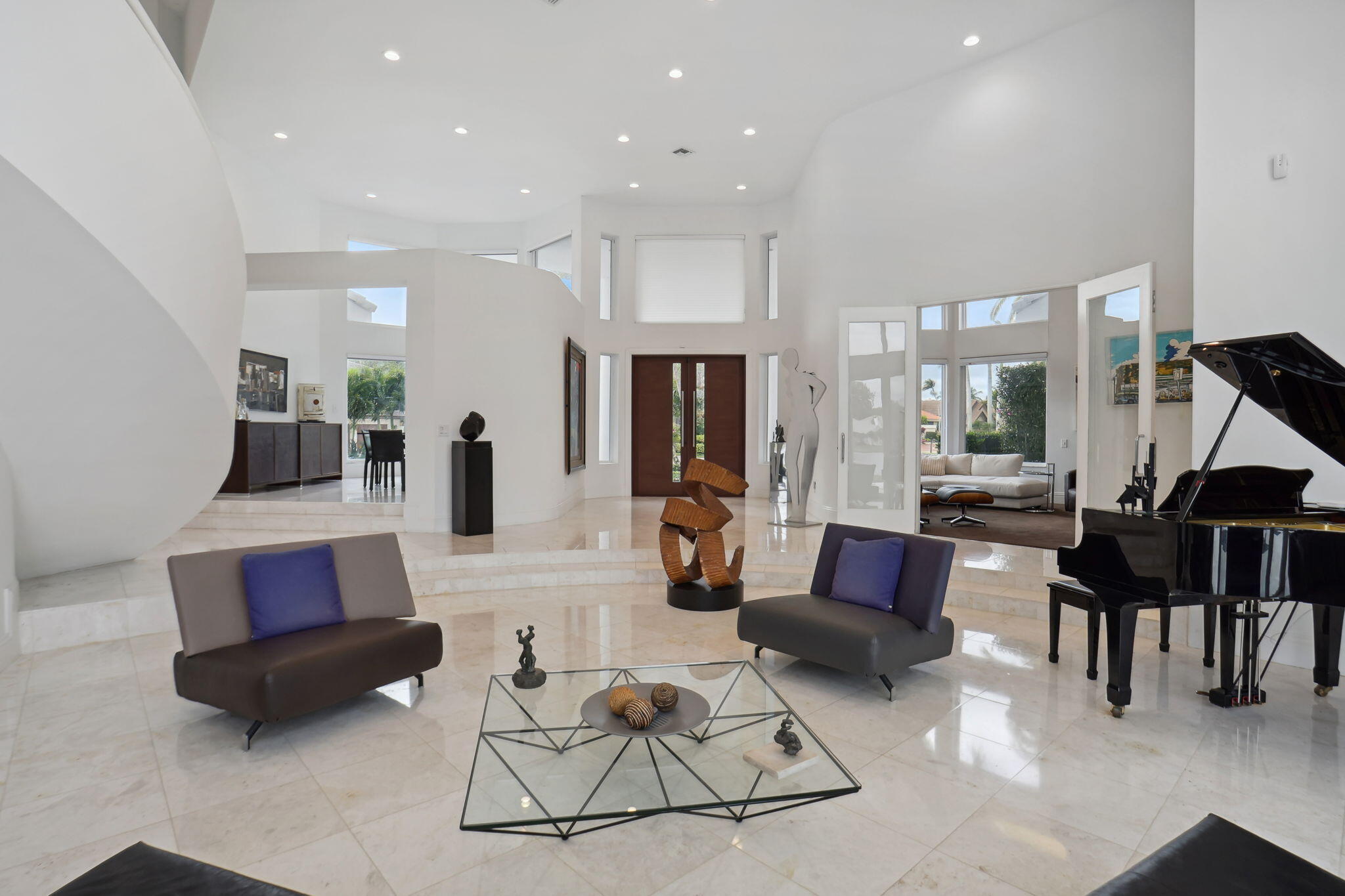 WOODFIELD HUNT CLUB - Residential