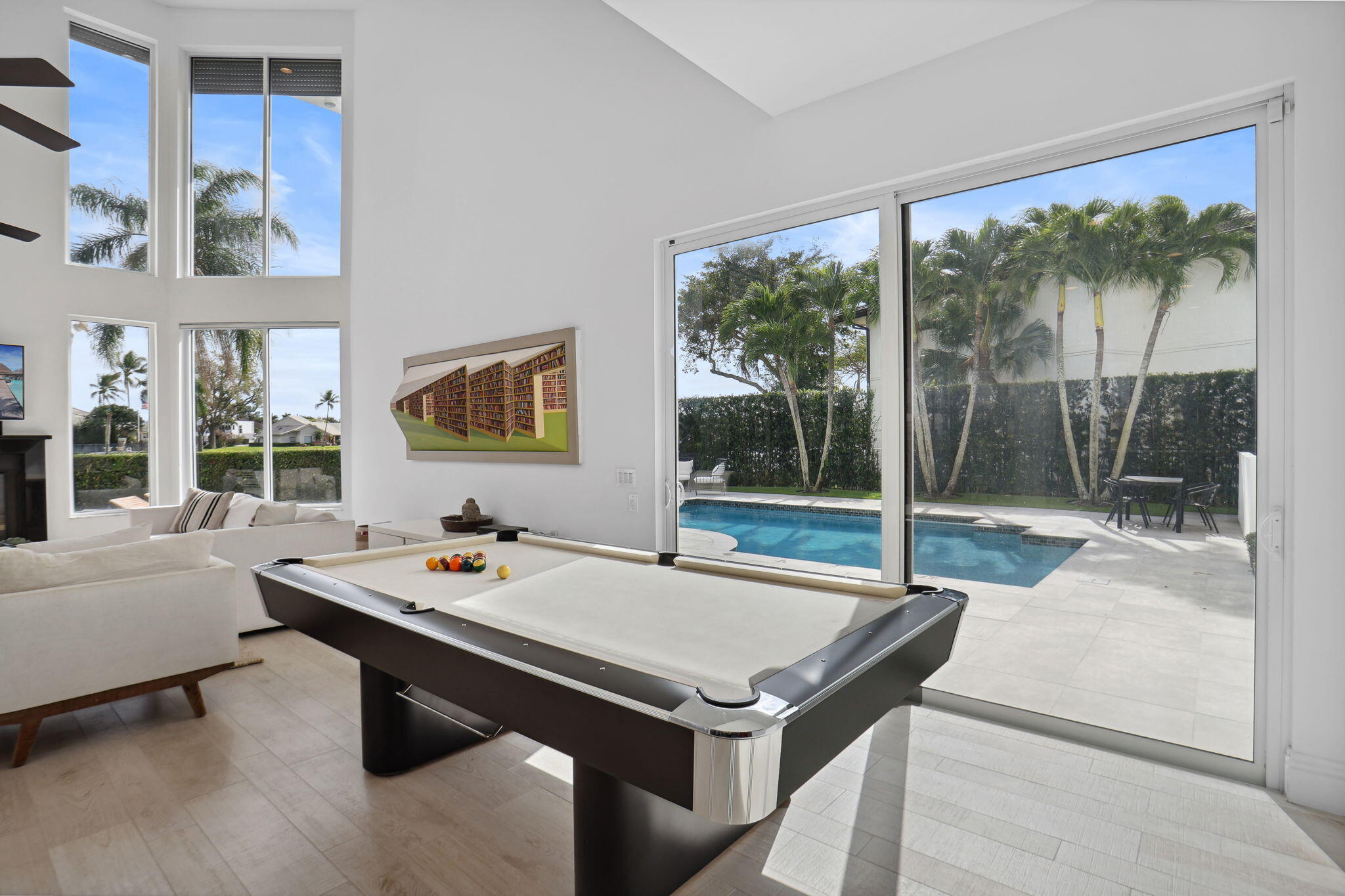 WOODFIELD HUNT CLUB - Residential