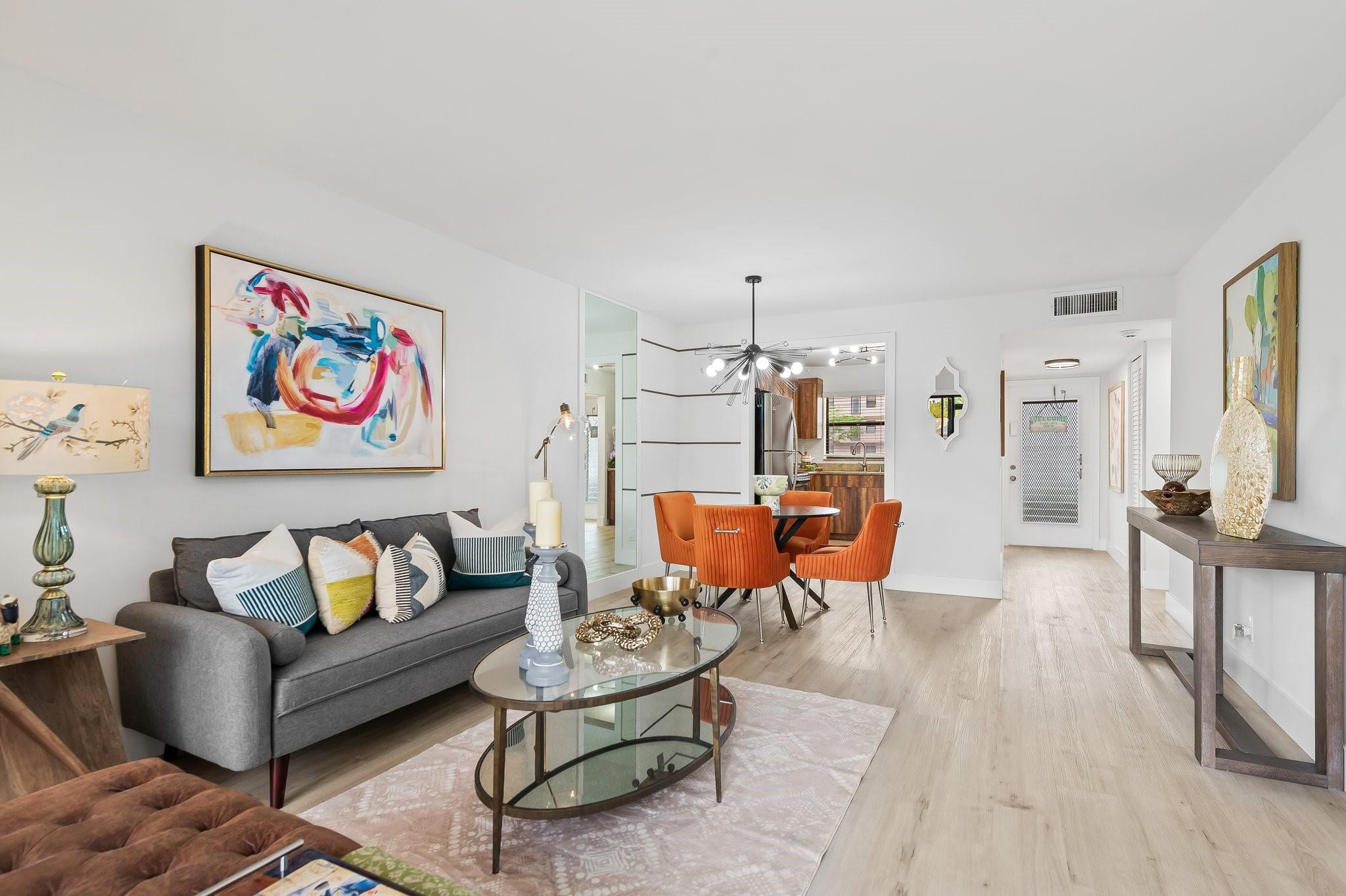 SUNRISE LAKES - Residential