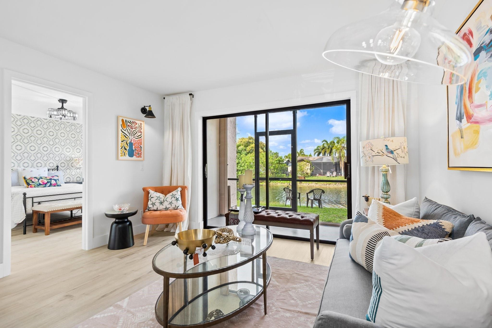 SUNRISE LAKES - Residential