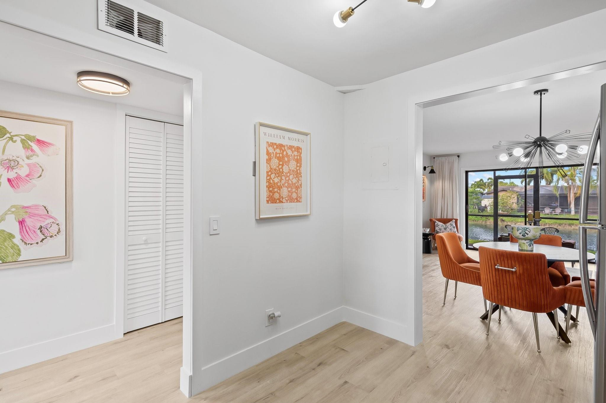 SUNRISE LAKES - Residential