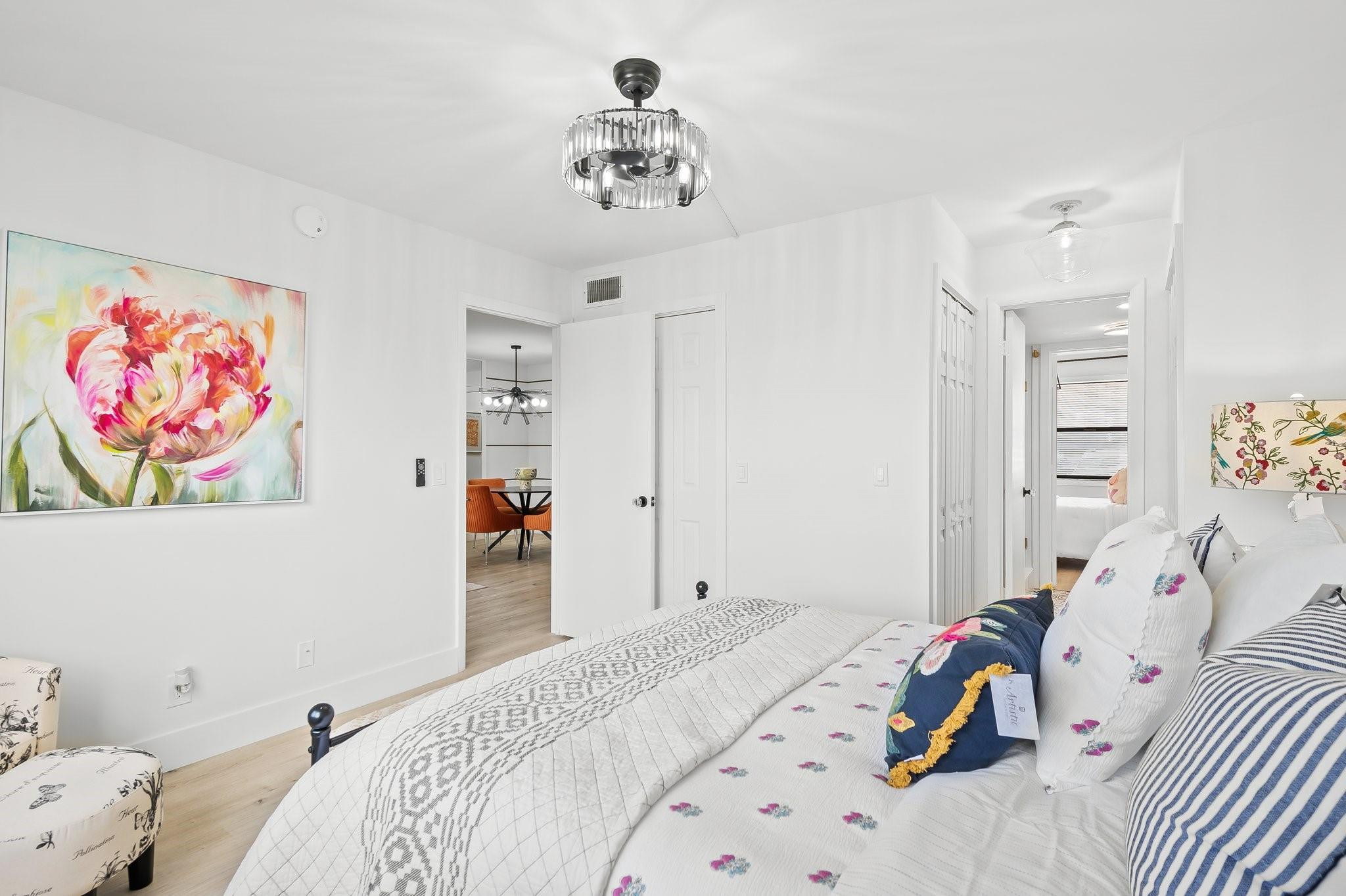 SUNRISE LAKES - Residential