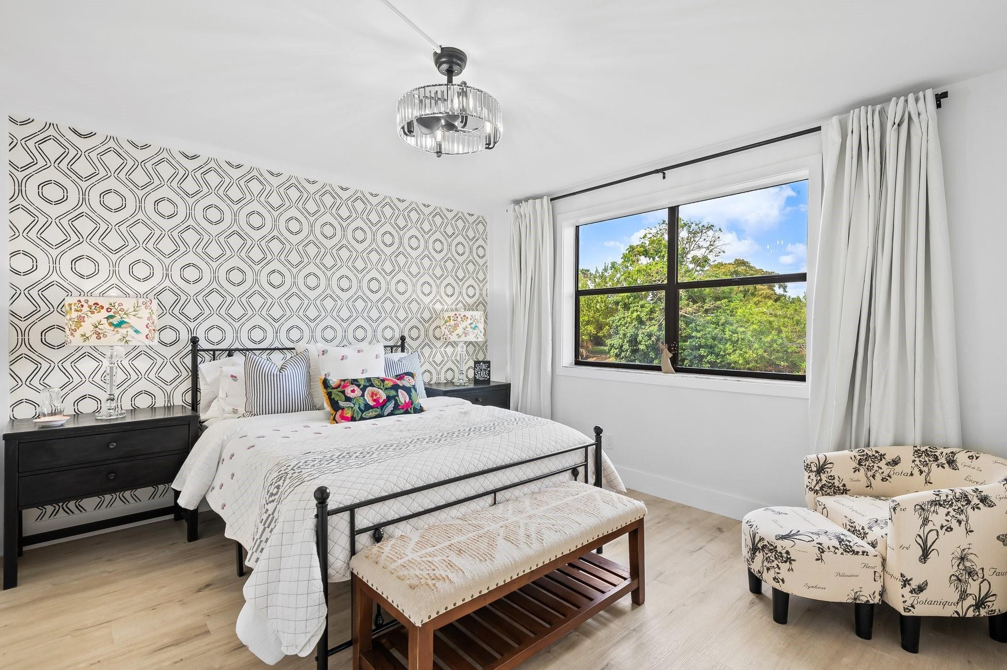 SUNRISE LAKES - Residential