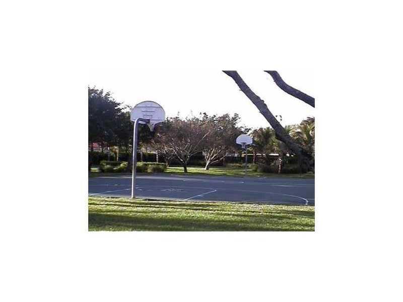 SAVANNAH FALLS - Residential Lease