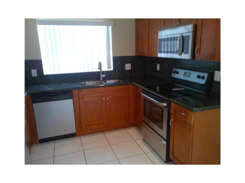 SAVANNAH FALLS - Residential Lease