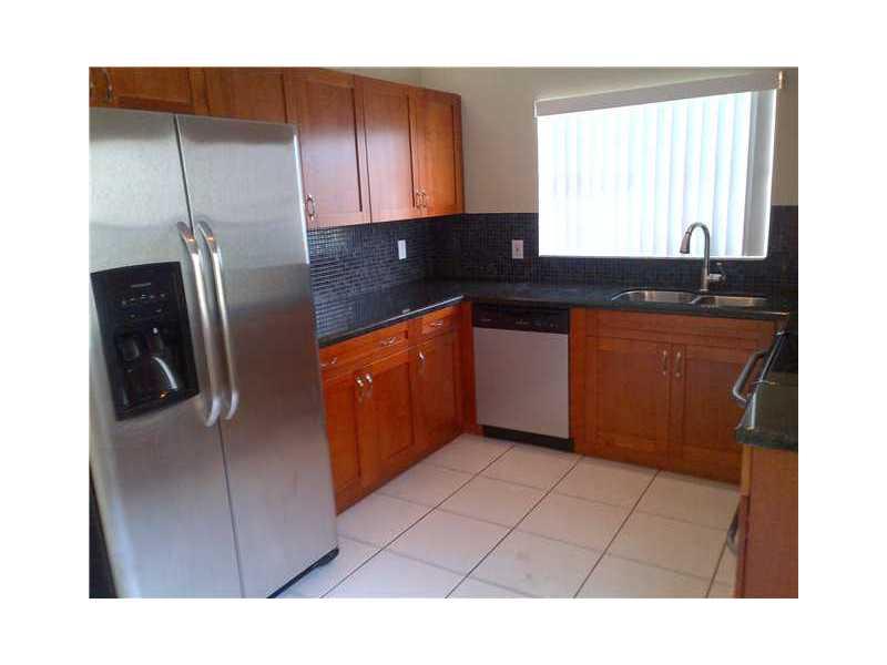 SAVANNAH FALLS - Residential Lease