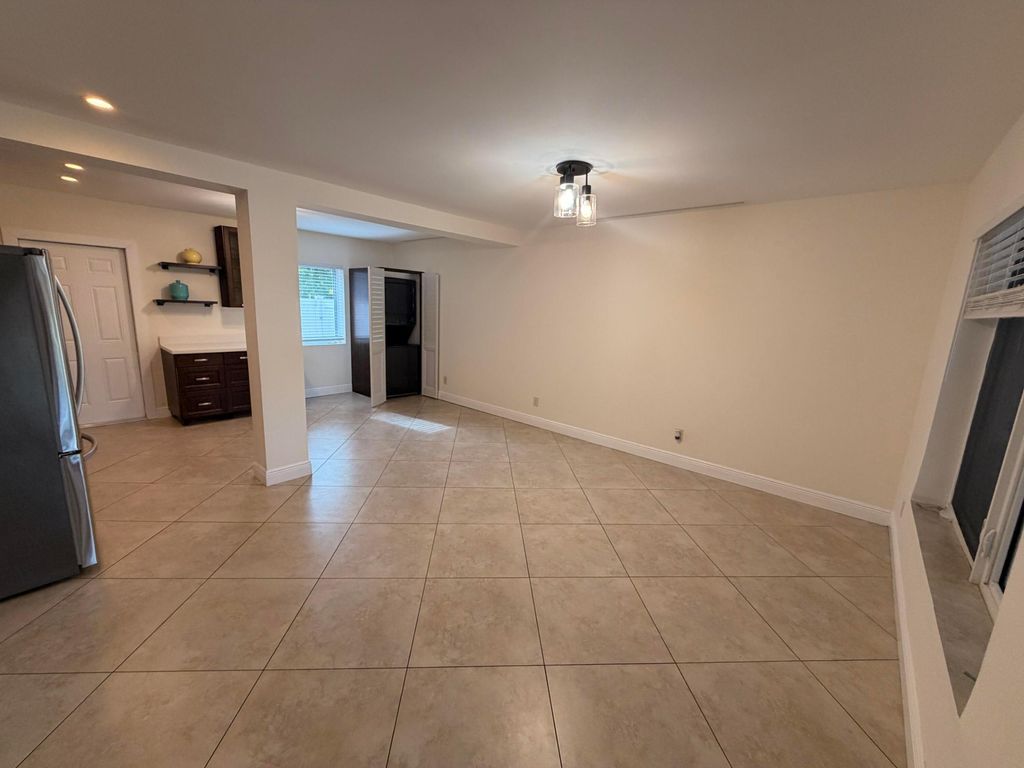Photo of 2018 NE 14th Court #2018, Fort Lauderdale, FL 33304 (MLS # B26010739)