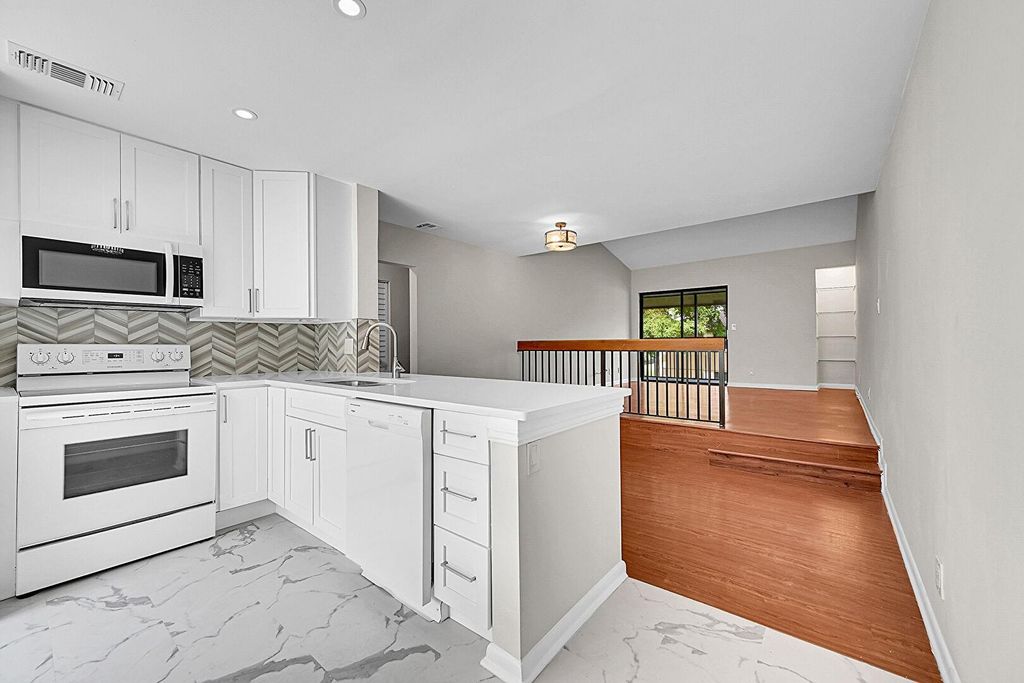 Photo of 2578 Riverside Dr #421, Coral Springs, FL 33065 (MLS # F10541953)