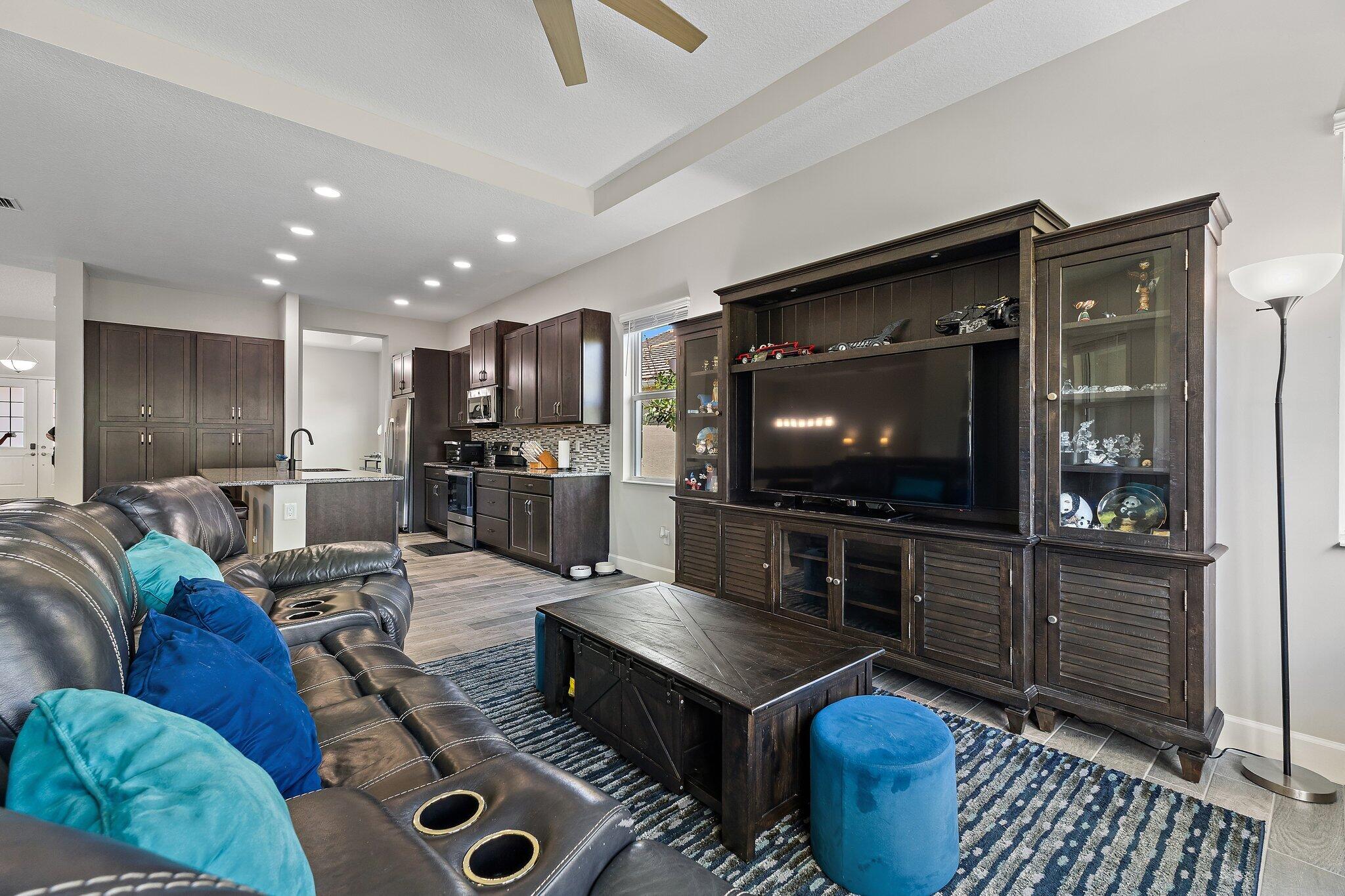 HAMMOCKS OF WESTLAKE PHASE 2 - Residential