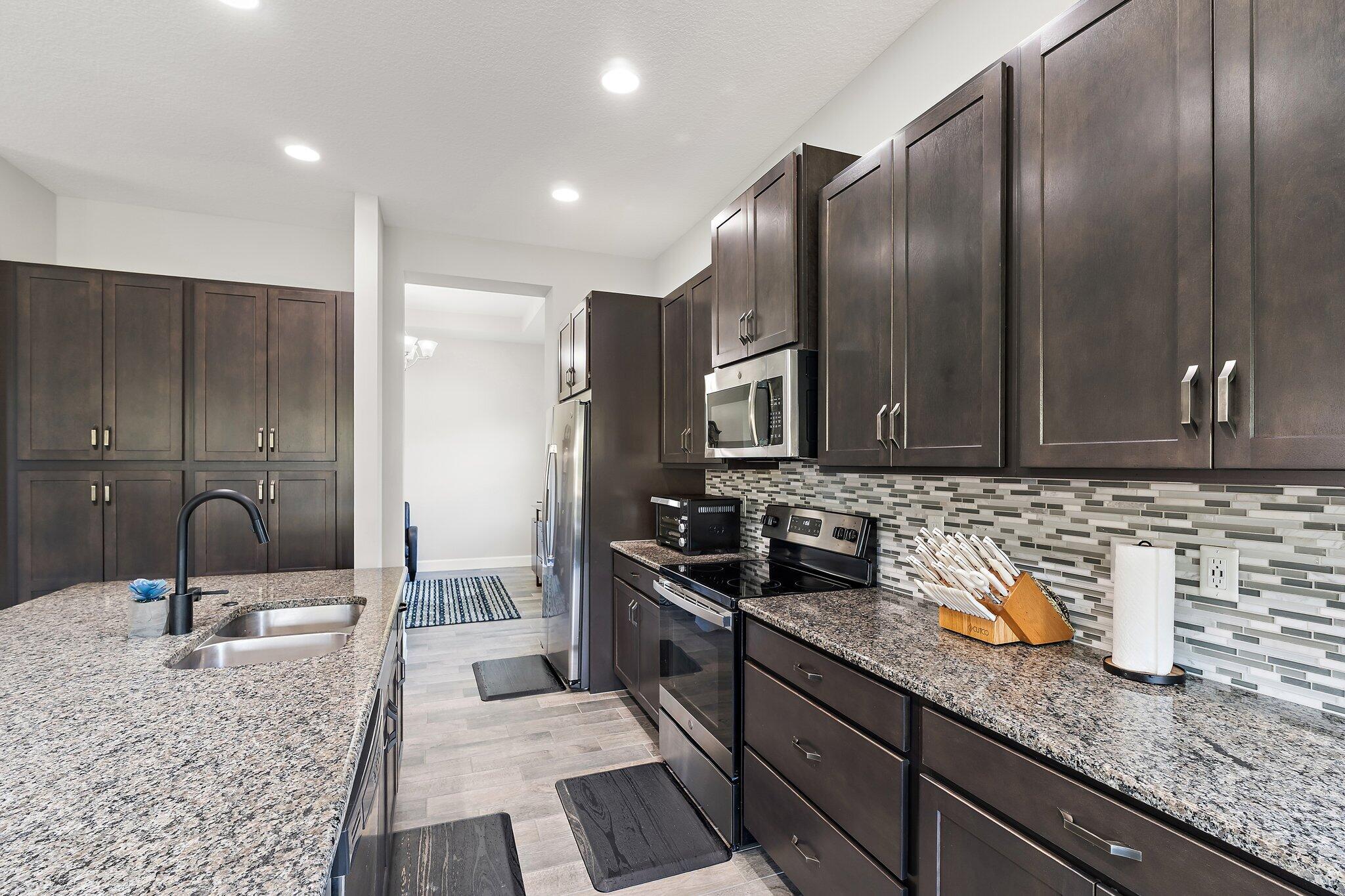 HAMMOCKS OF WESTLAKE PHASE 2 - Residential