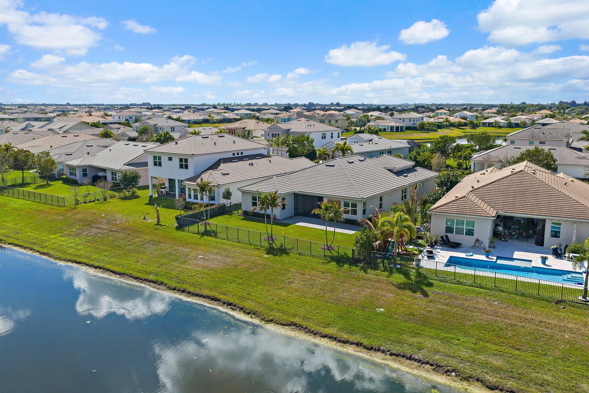 HAMMOCKS OF WESTLAKE PHASE 2 - Residential