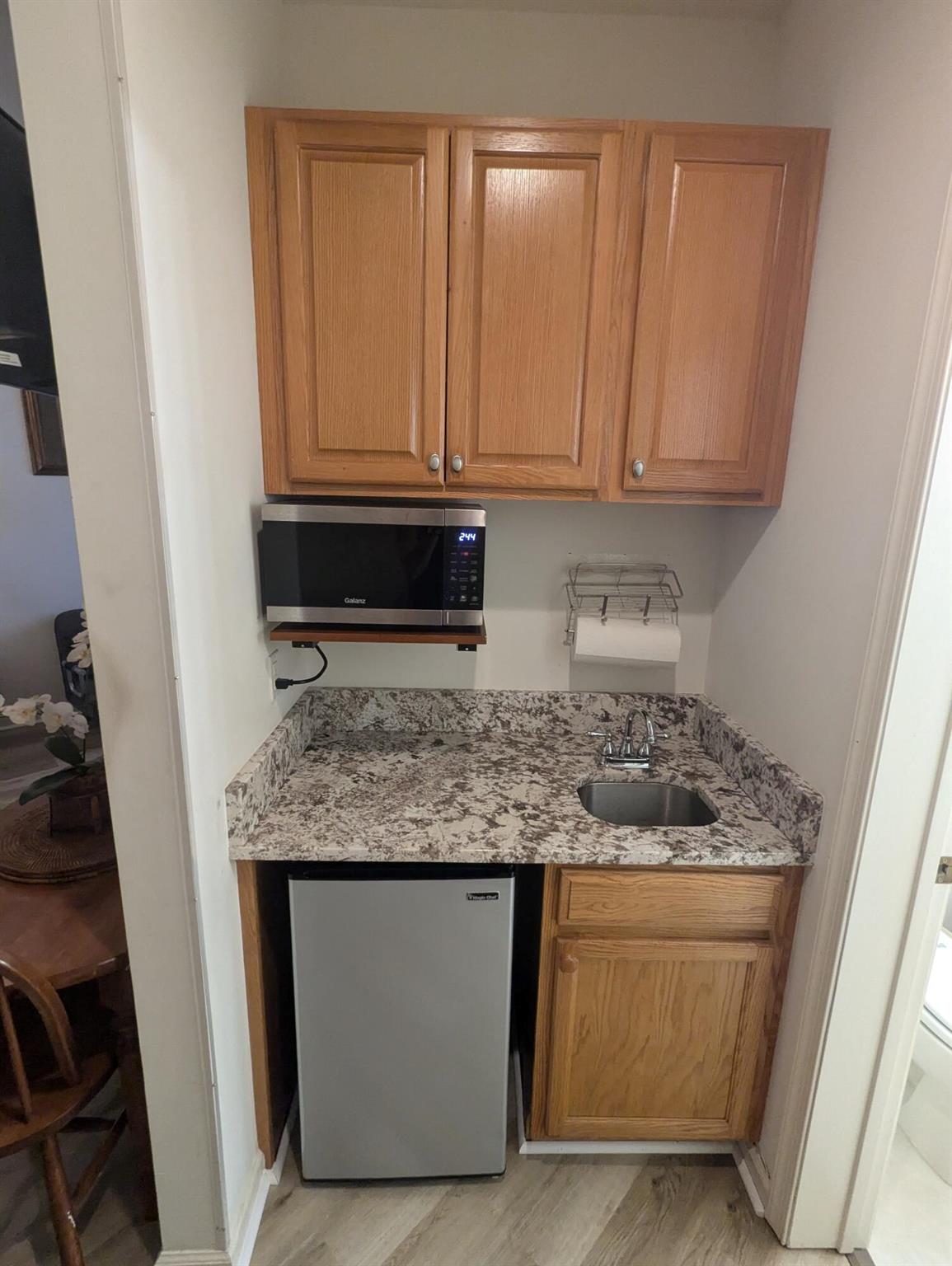 CASTLE PINES CONDOMINIUM - Residential Lease