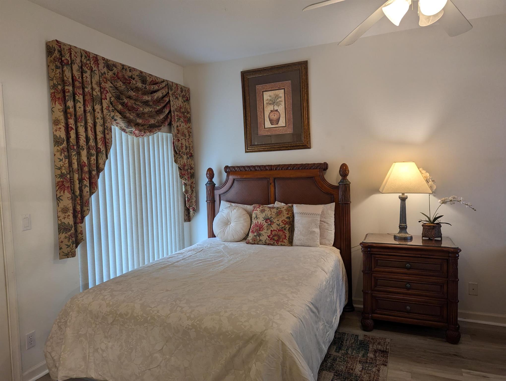 CASTLE PINES CONDOMINIUM - Residential Lease