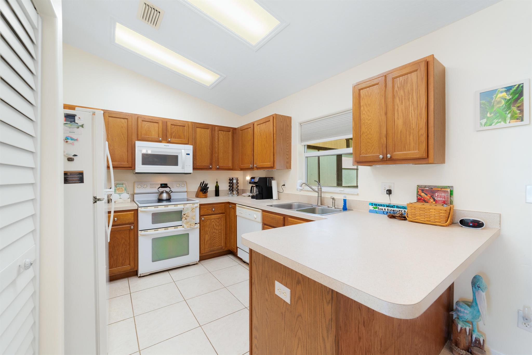 VERO LAKE ESTATES UNIT L - Residential