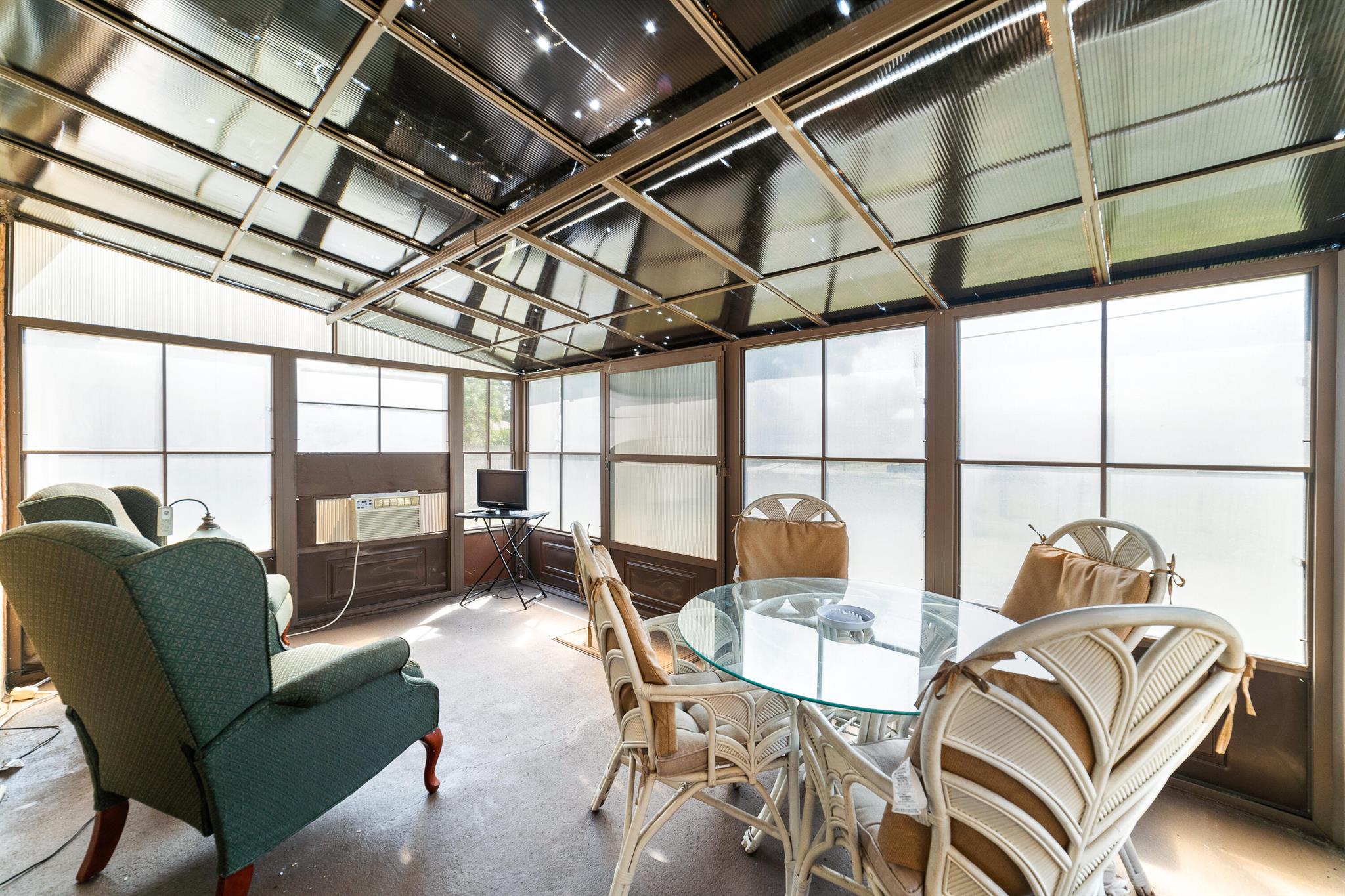 VERO LAKE ESTATES UNIT L - Residential