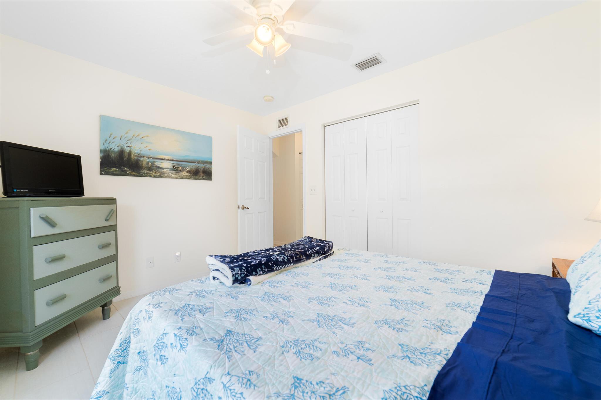 VERO LAKE ESTATES UNIT L - Residential