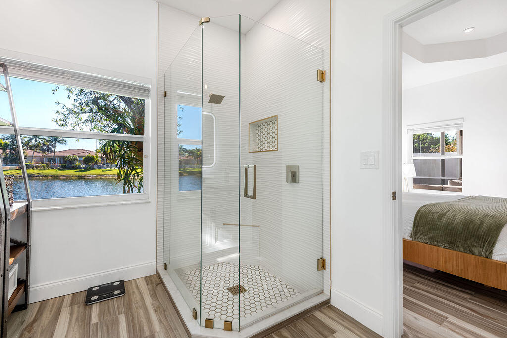 ANDROS ISLE PAR D-1 - Residential Lease