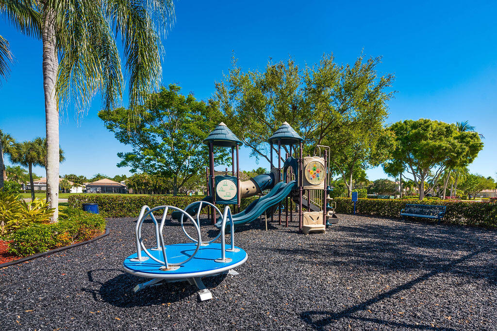 ANDROS ISLE PAR D-1 - Residential Lease