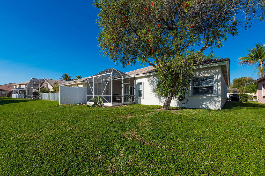 ANDROS ISLE PAR D-1 - Residential Lease