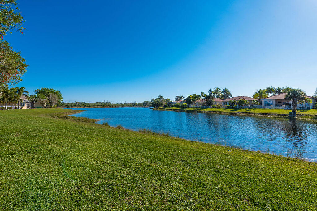 ANDROS ISLE PAR D-1 - Residential Lease