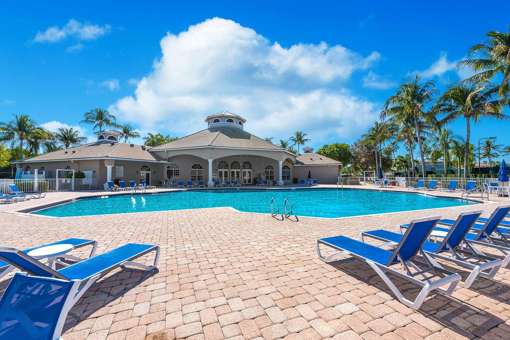 ANDROS ISLE PAR D-1 - Residential Lease