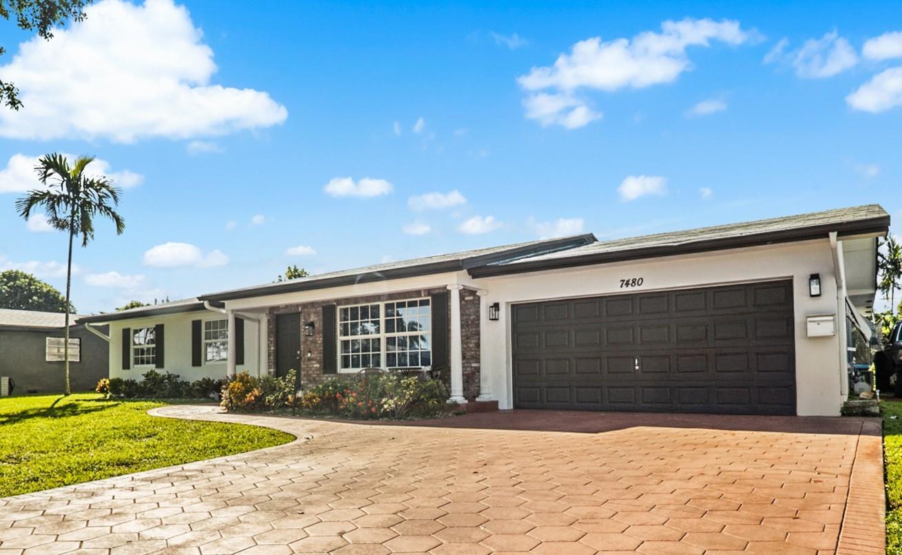 MIRROR LAKE ESTATES - Residential