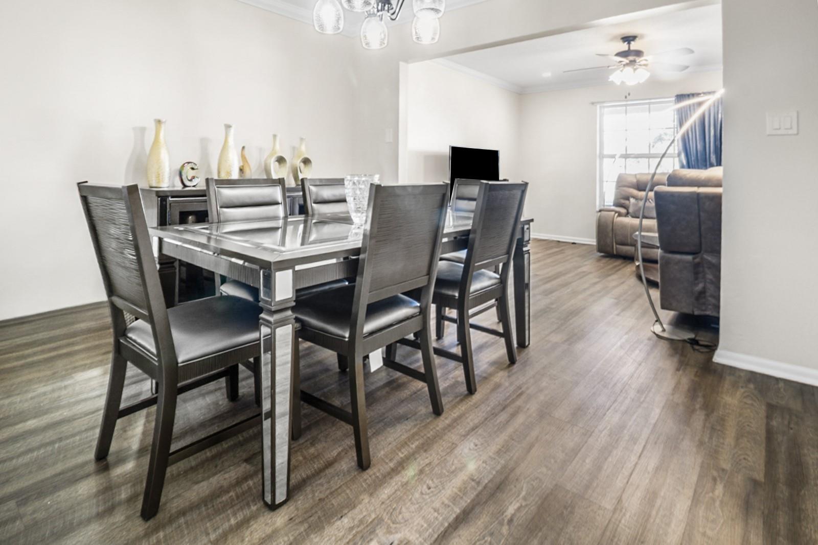 MIRROR LAKE ESTATES - Residential