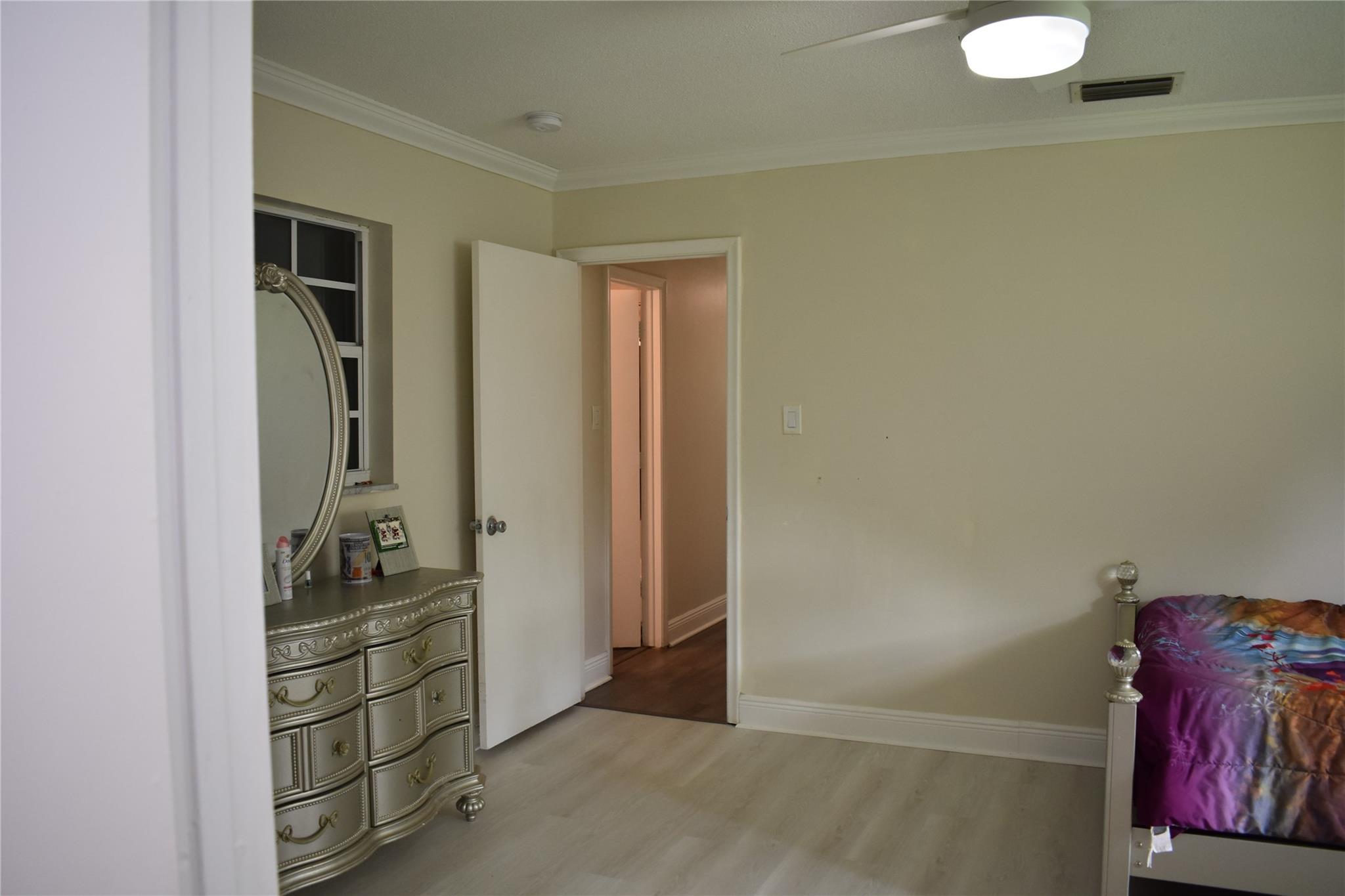 MIRROR LAKE ESTATES - Residential