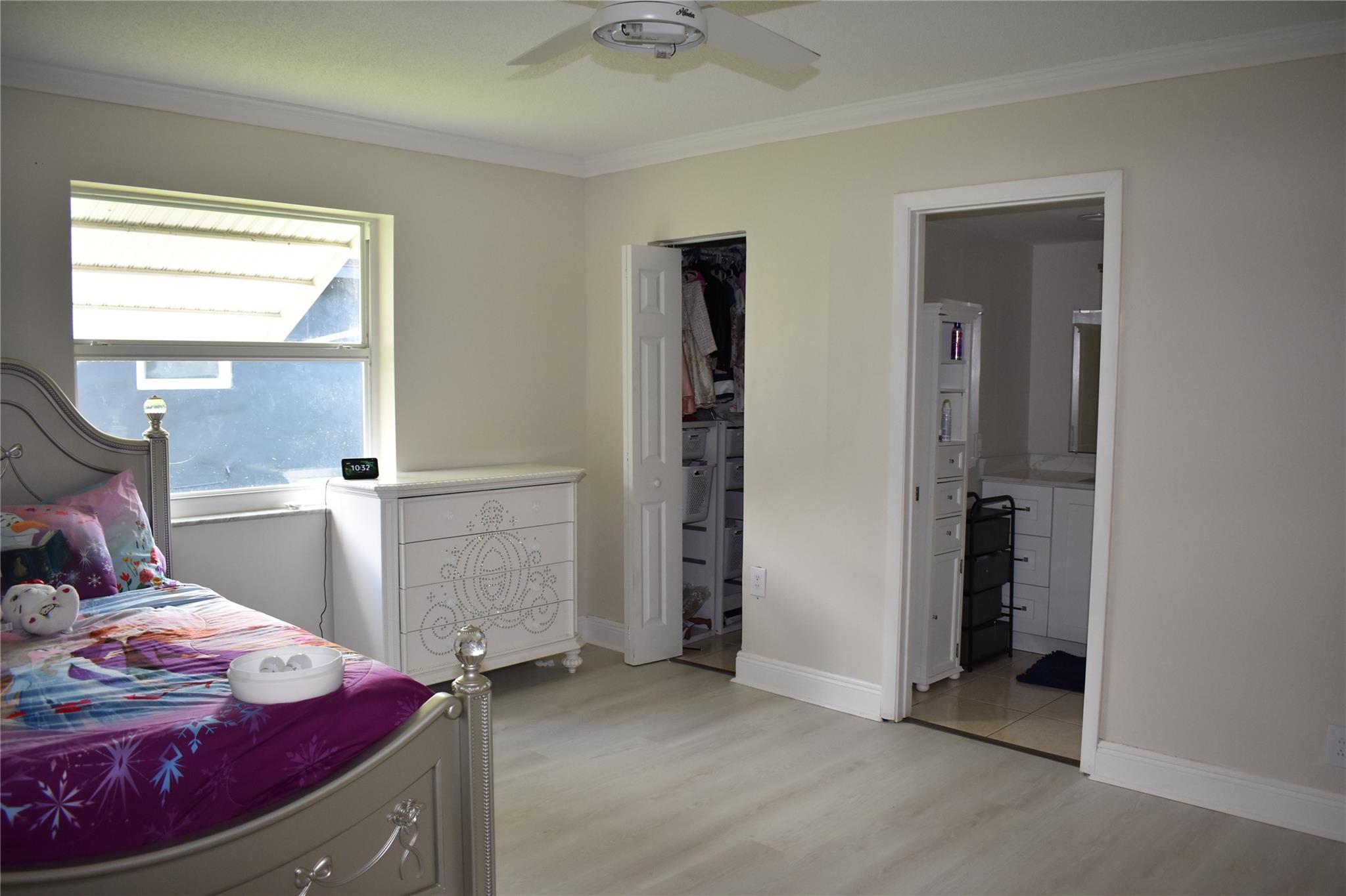 MIRROR LAKE ESTATES - Residential