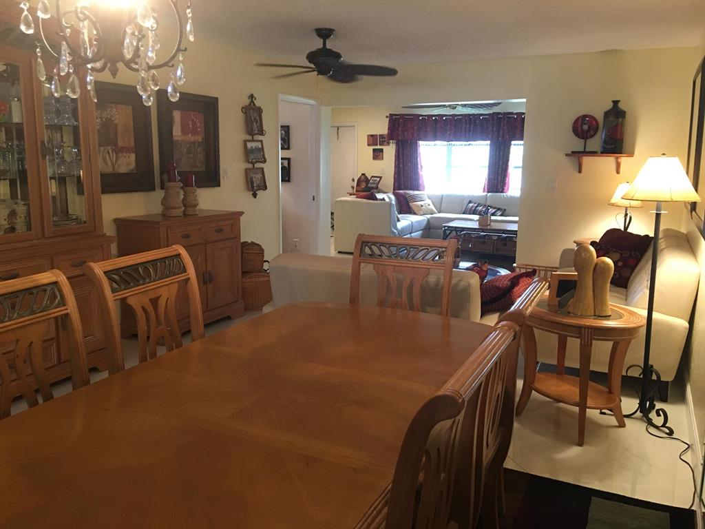 CRESTHAVEN TOWNHOMES SEC 5 CONDO - Residential