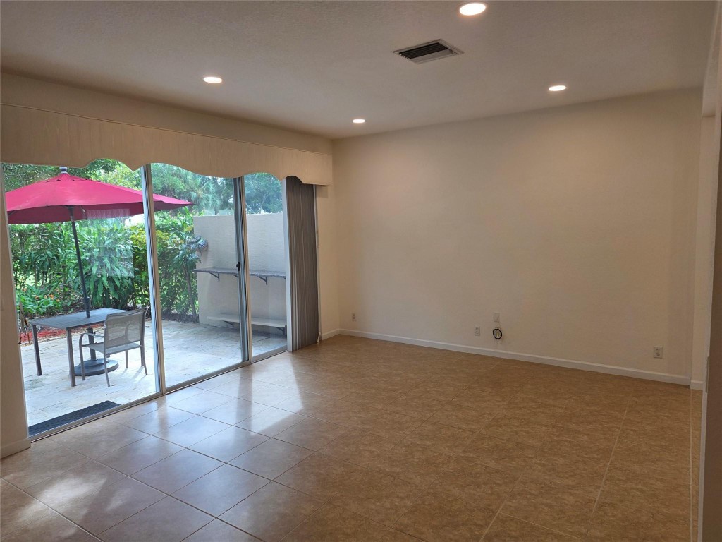 Anthony Groves Ph 02 - Residential Lease