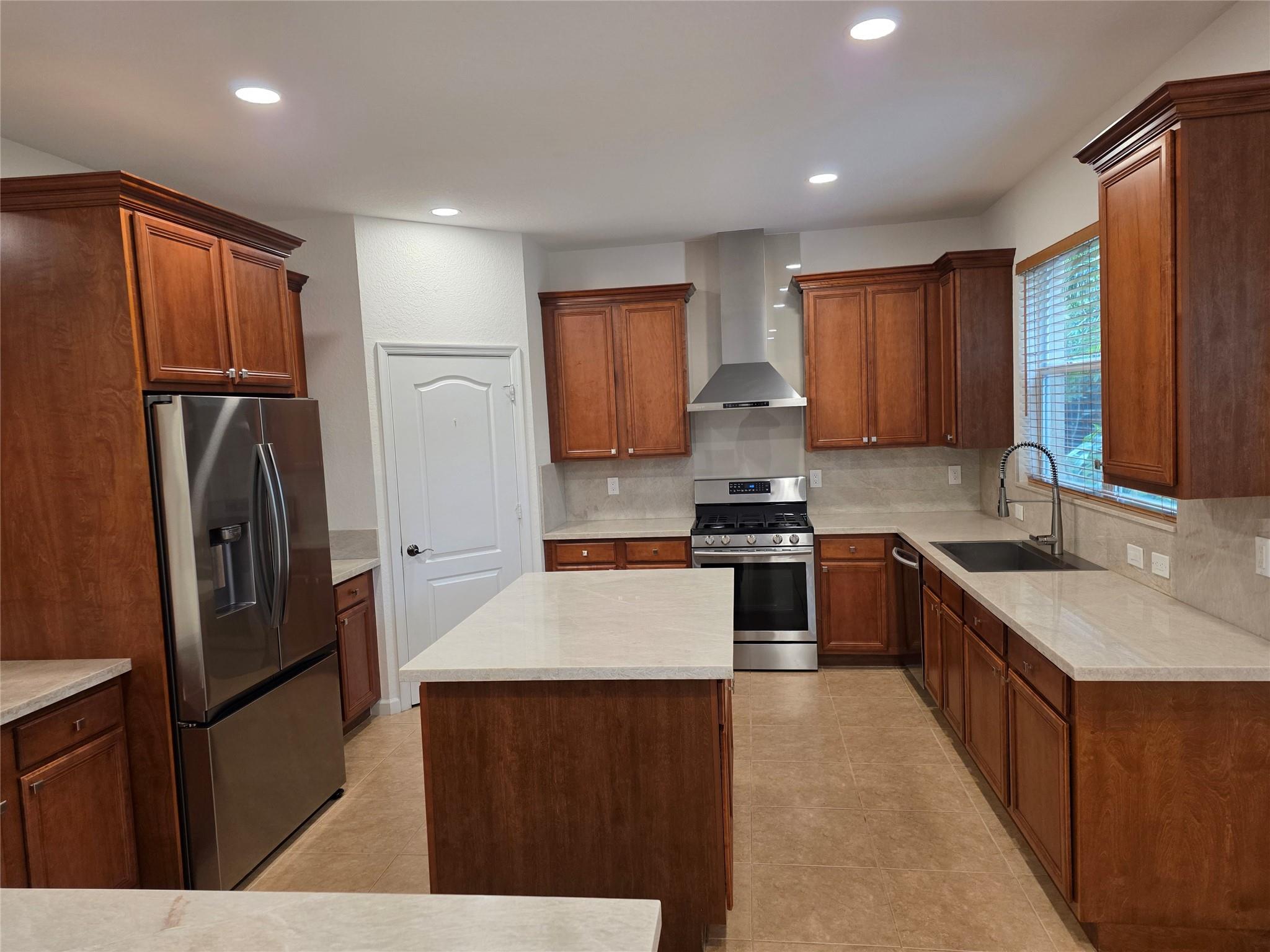 Anthony Groves Ph 02 - Residential Lease