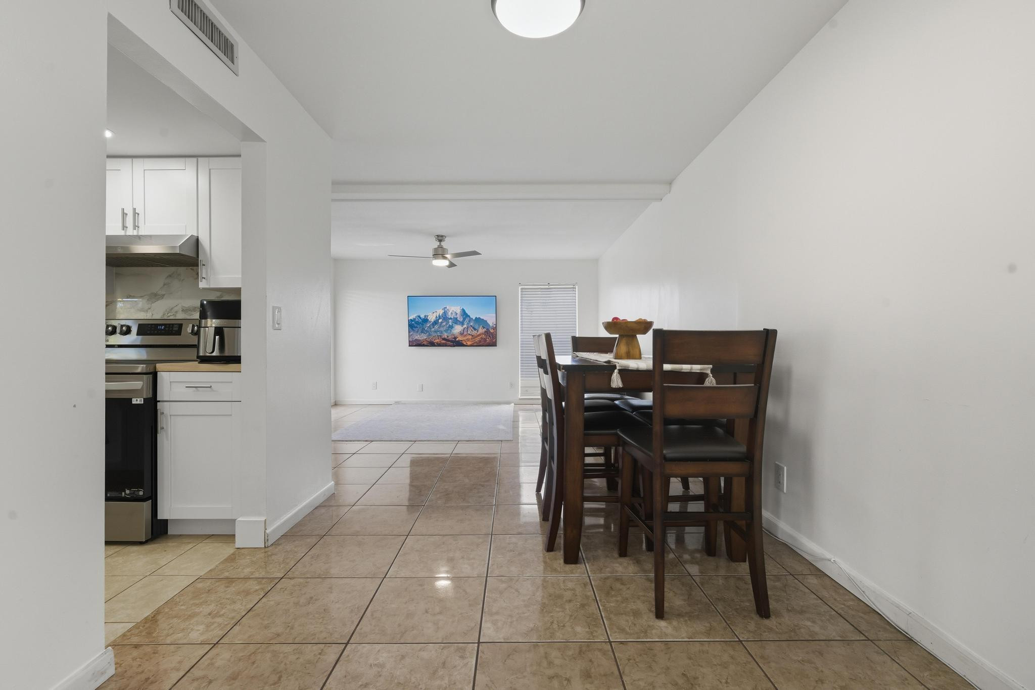 7907 NW 66th Terrace