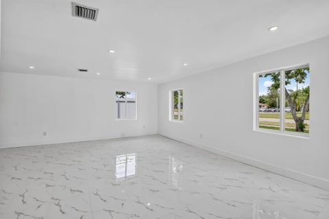 Tiny photo for 182 SW 6 Street, Deerfield Beach, FL 33441 (MLS # B26070719)