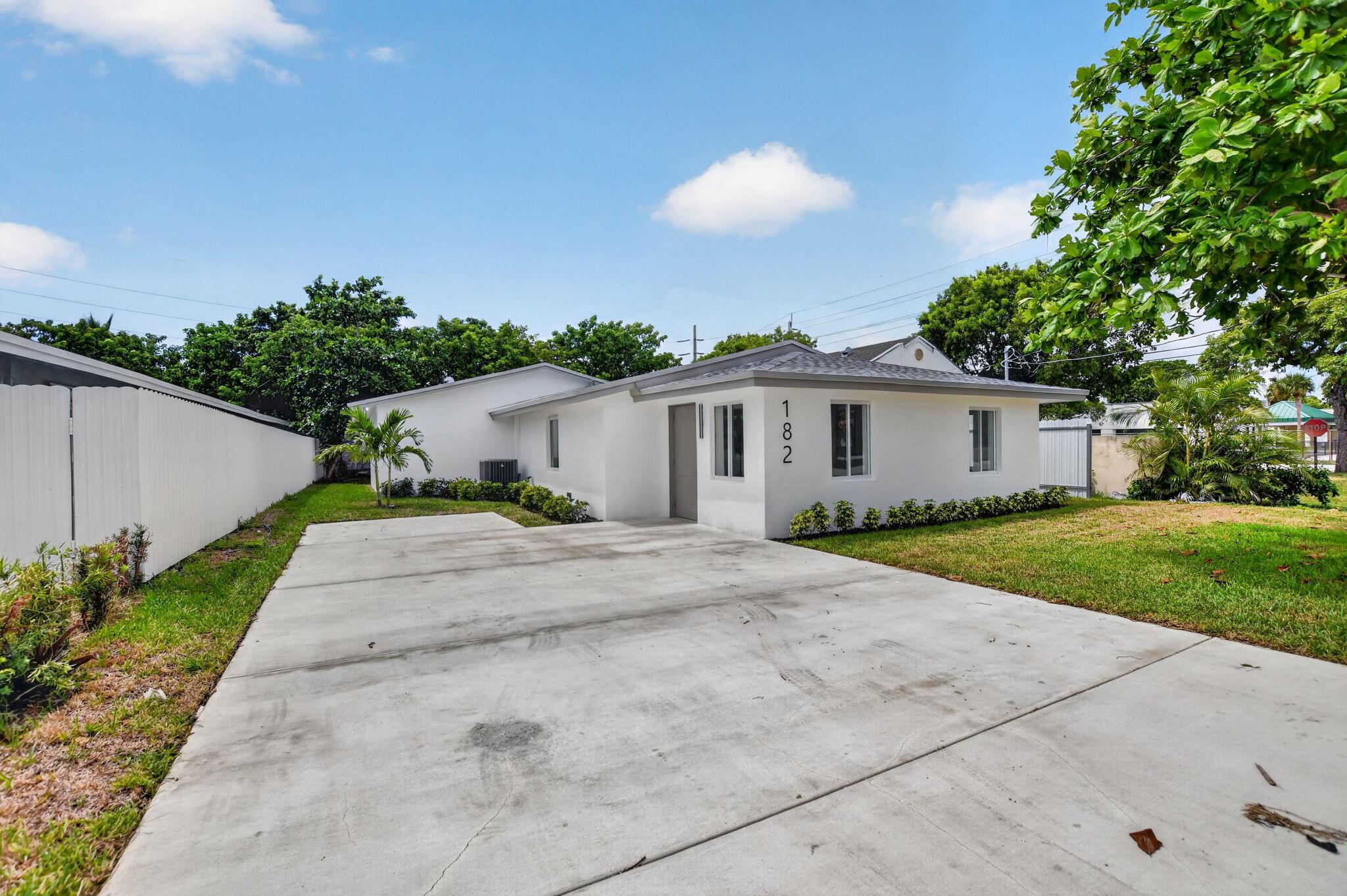 182 SW 6 Street