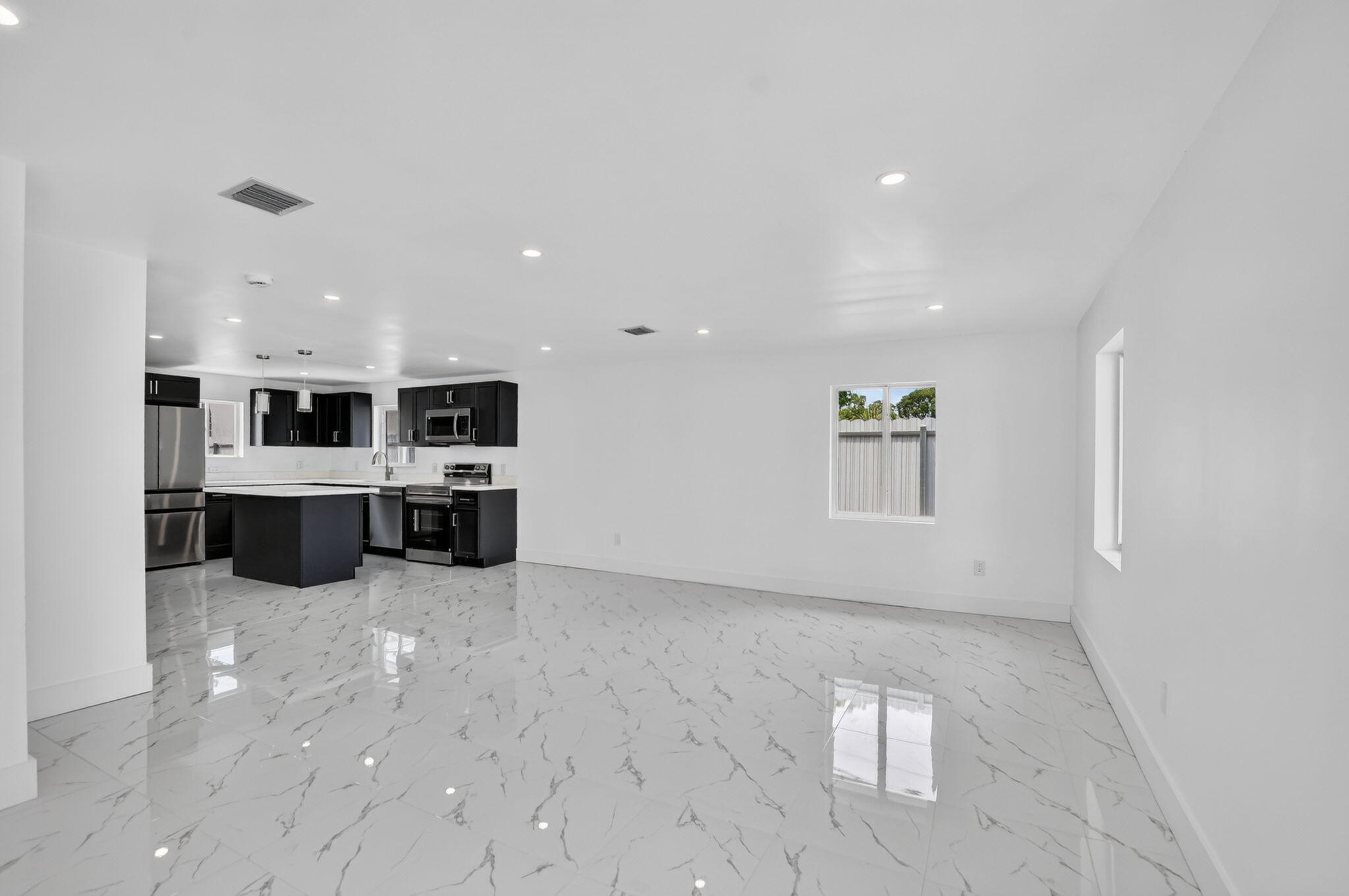 182 SW 6 Street