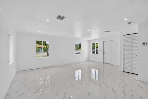 Tiny photo for 182 SW 6 Street, Deerfield Beach, FL 33441 (MLS # B26070719)