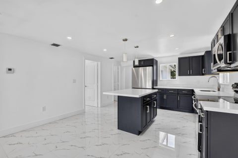 Tiny photo for 182 SW 6 Street, Deerfield Beach, FL 33441 (MLS # B26070719)