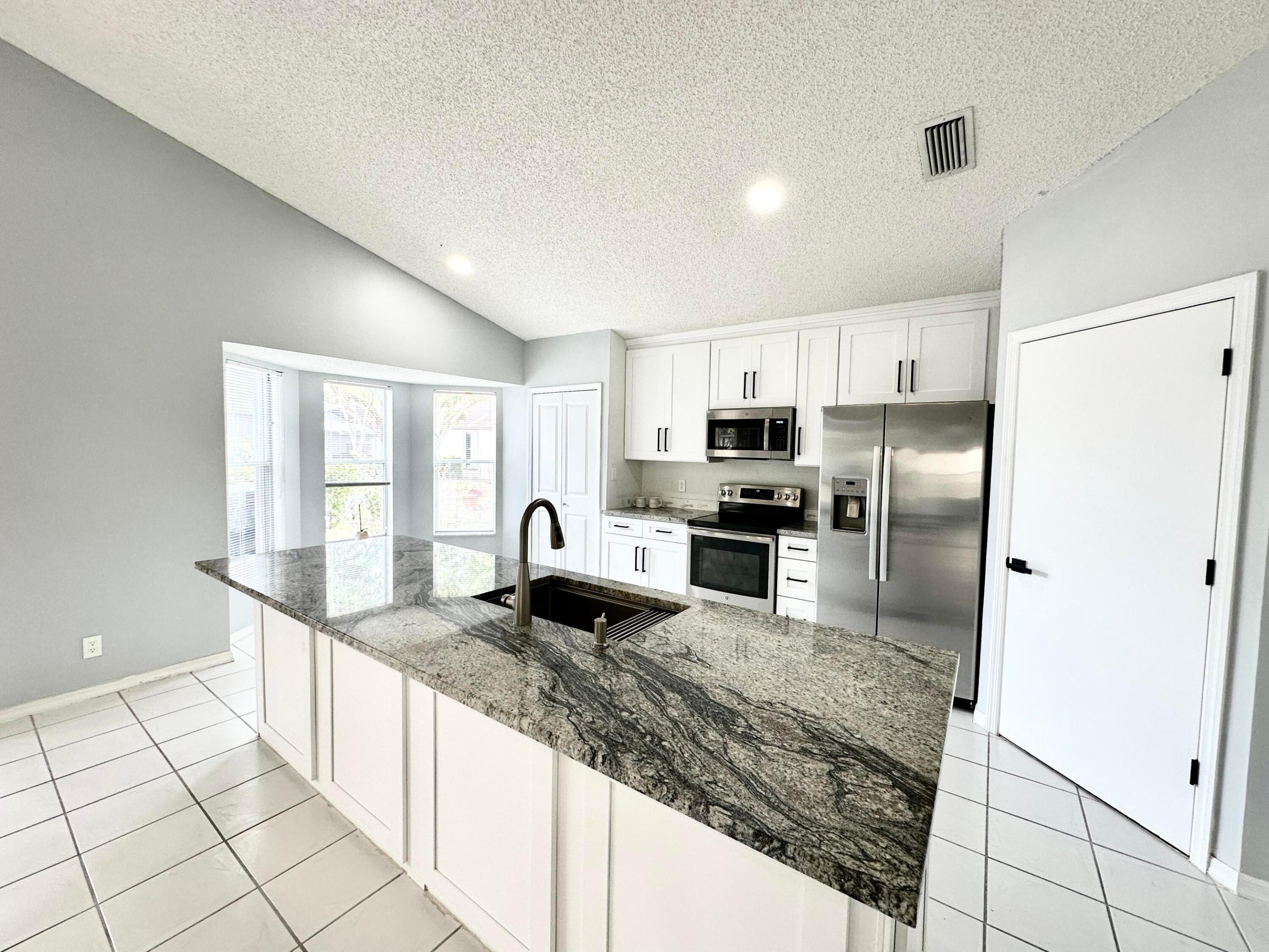 RIVER BRIDGE 2 - Residential