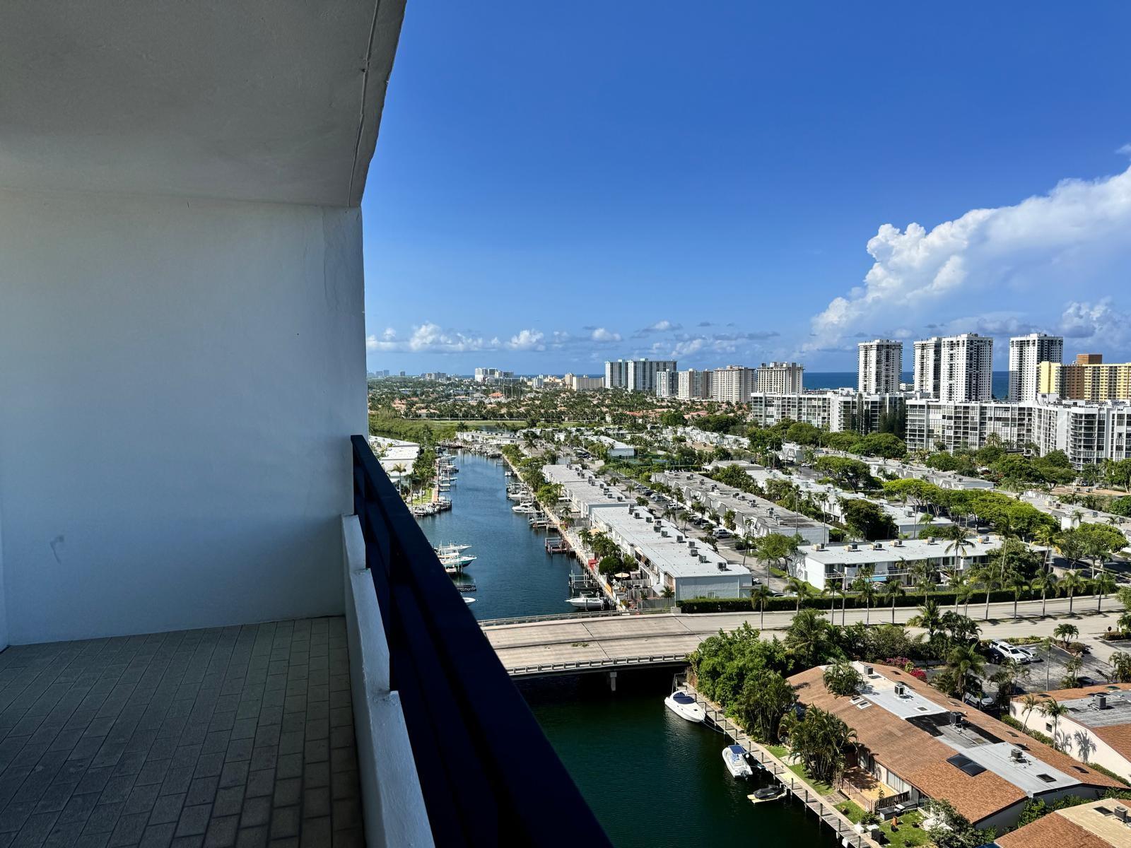 2500 Parkview Dr 1802