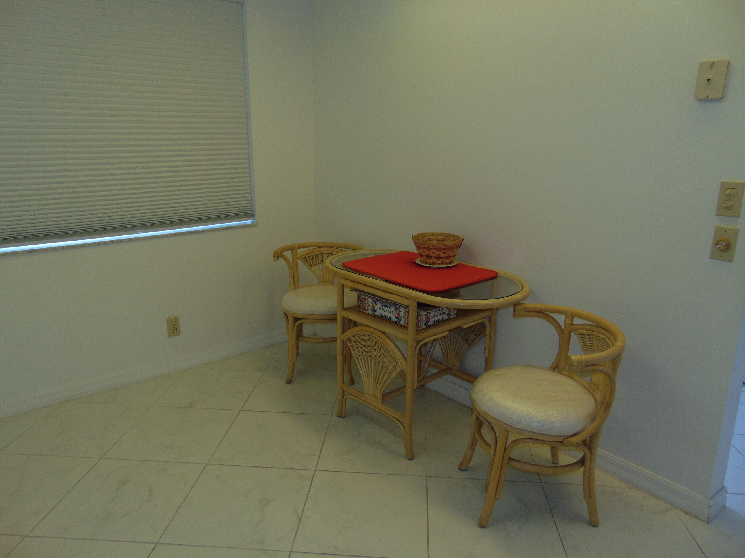 PALM SPRINGS 2 - Residential