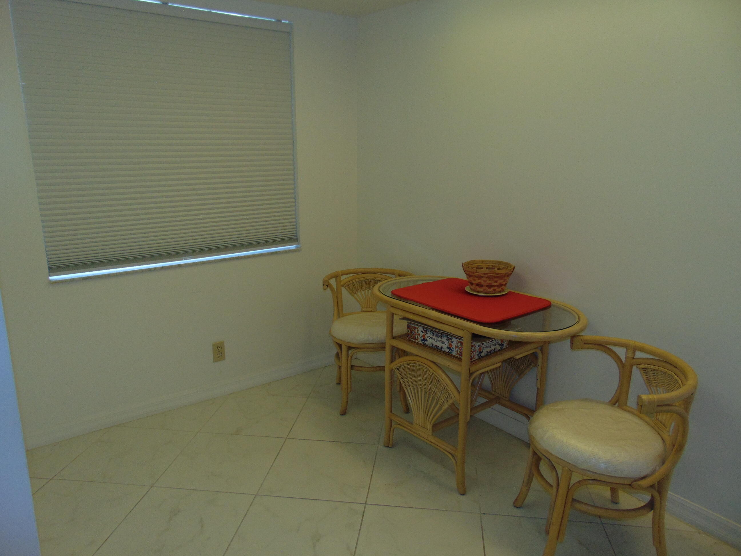 PALM SPRINGS 2 - Residential