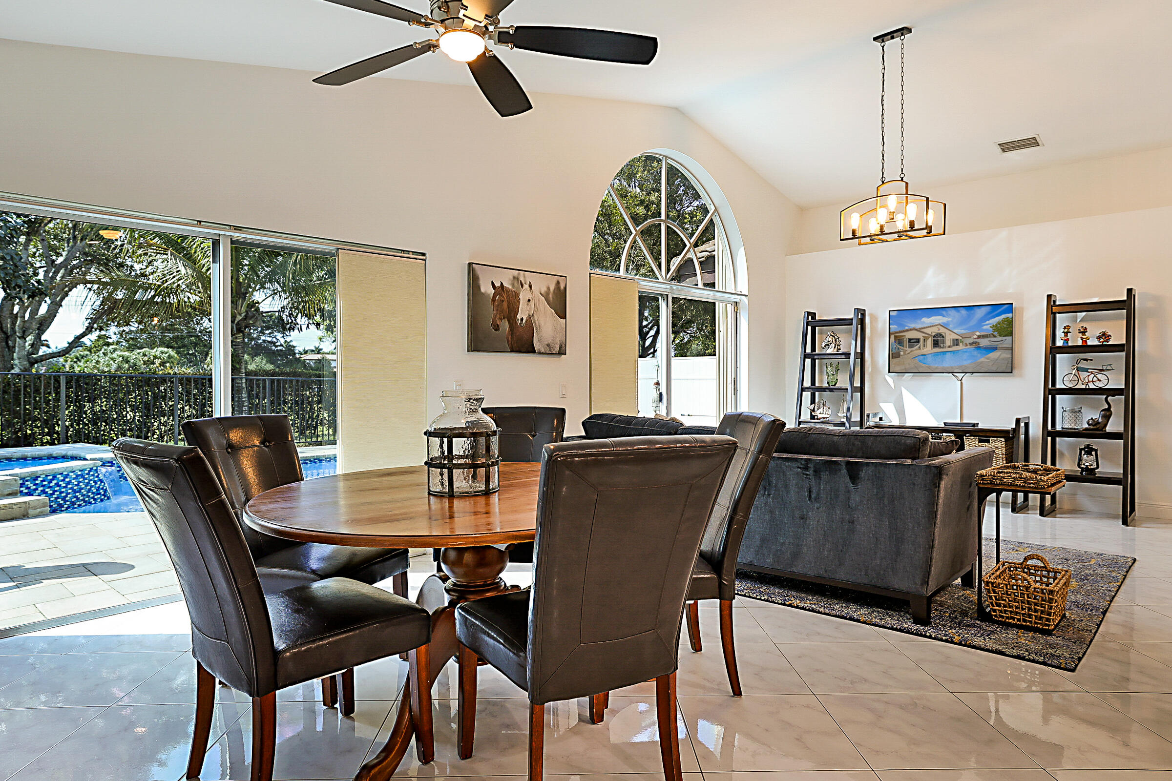 LAKES AT BOCA RATON PAR E - Residential Lease